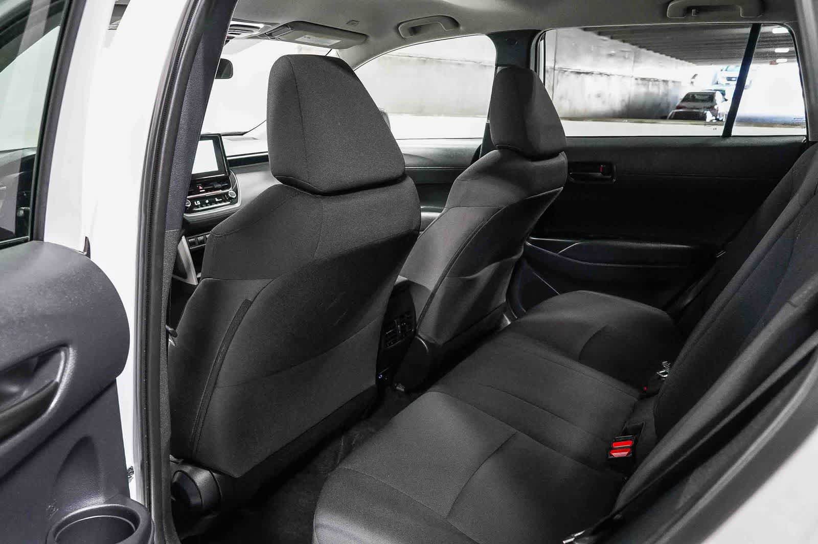 Certified 2025 Toyota Corolla Cross LE FWD image 19