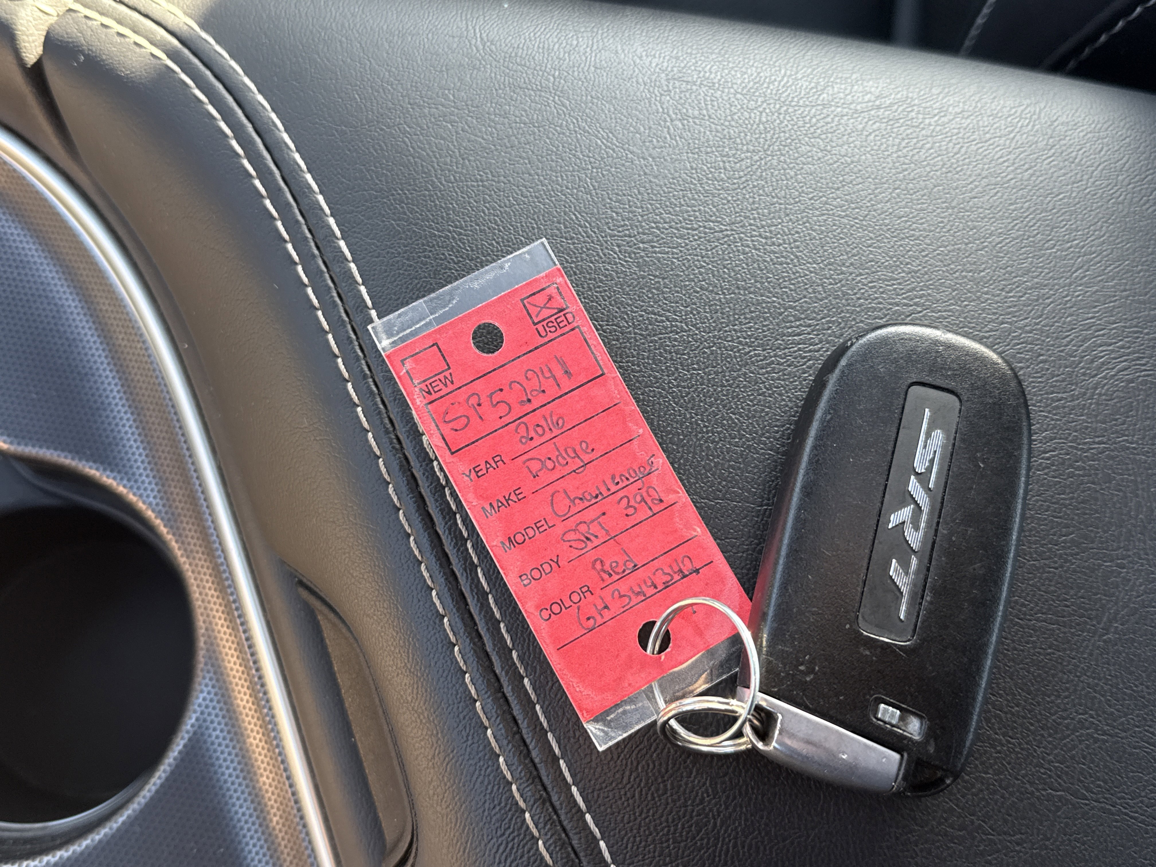 Used 2016 Dodge Challenger SRT w/ Technology Group image 31