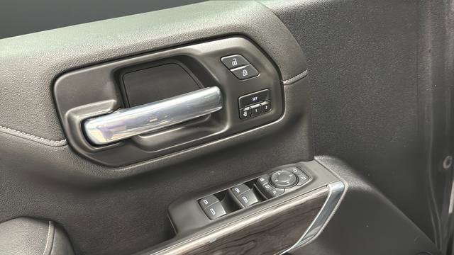 Used 2021 Chevrolet Silverado 2500 LTZ w/ Z71 Chrome Sport Edition AWD/4WD image 20