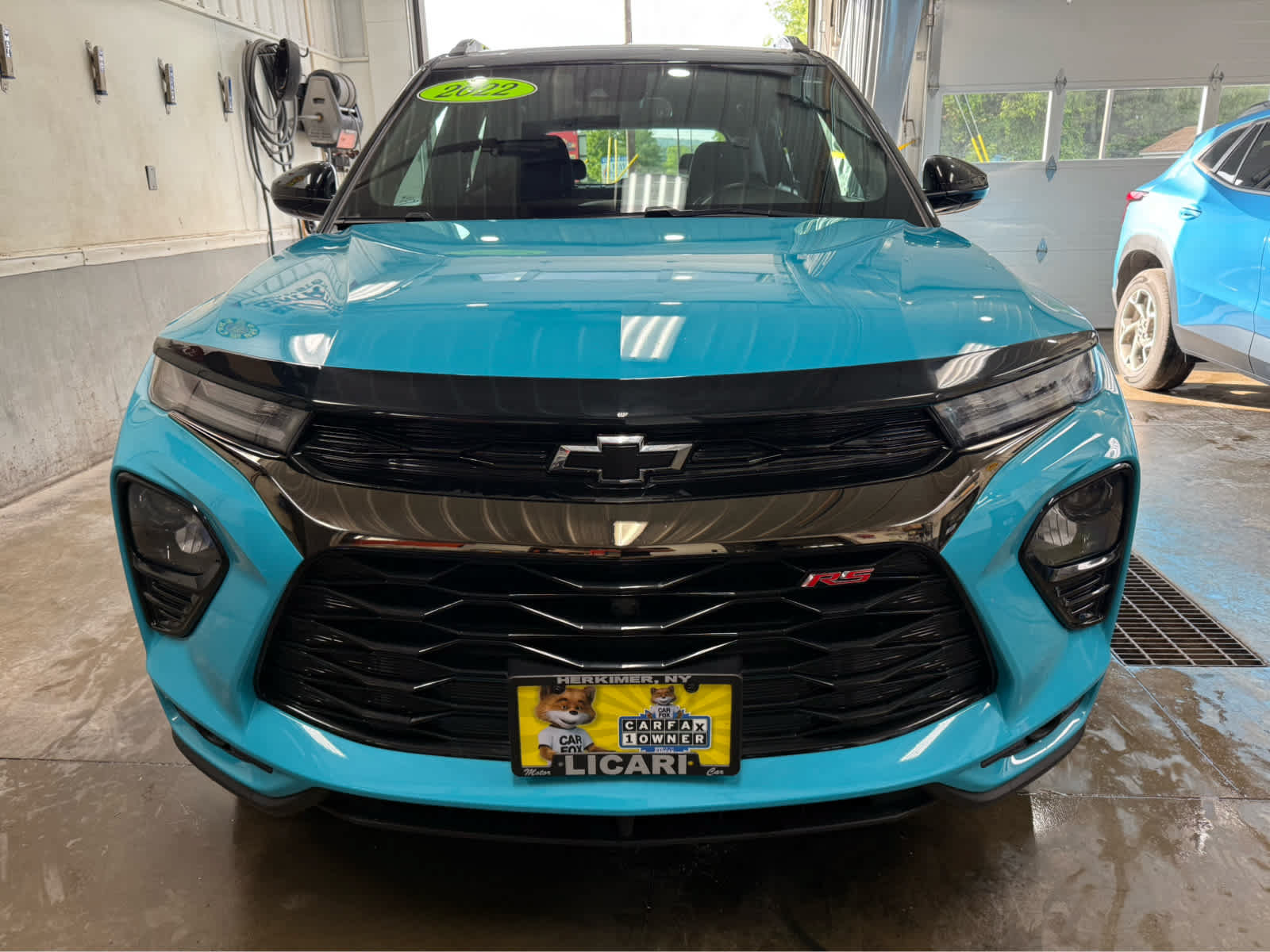 Used 2022 Chevrolet TrailBlazer RS w/ Convenience Package AWD/4WD image 2
