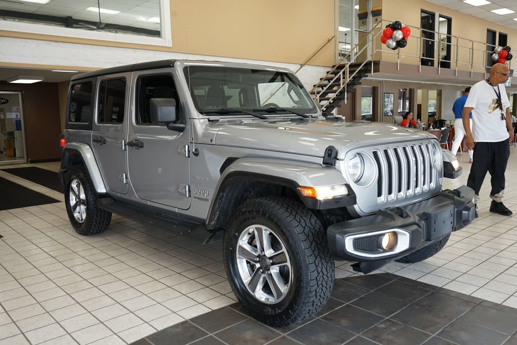 Used 2021 Jeep Wrangler Unlimited Sahara AWD/4WD image 18