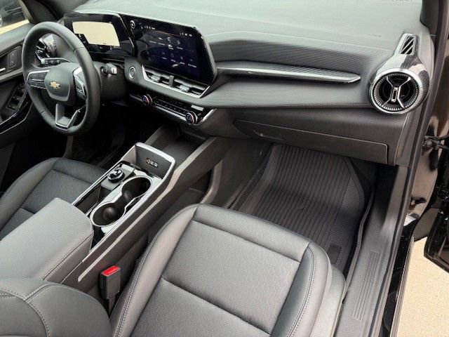 New 2026 Chevrolet Equinox LT w/ Convenience Package II image 17