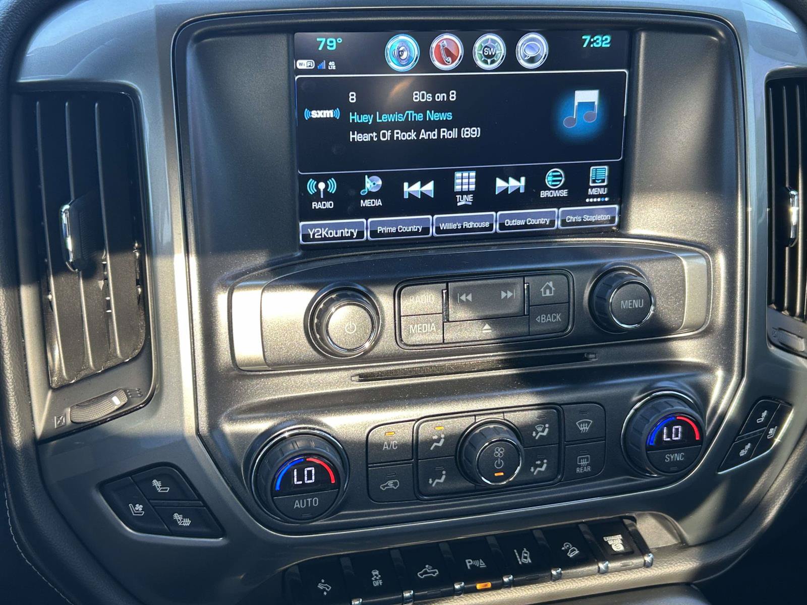 Used 2019 Chevrolet Silverado 2500 LTZ w/ Duramax Plus Package AWD/4WD image 21