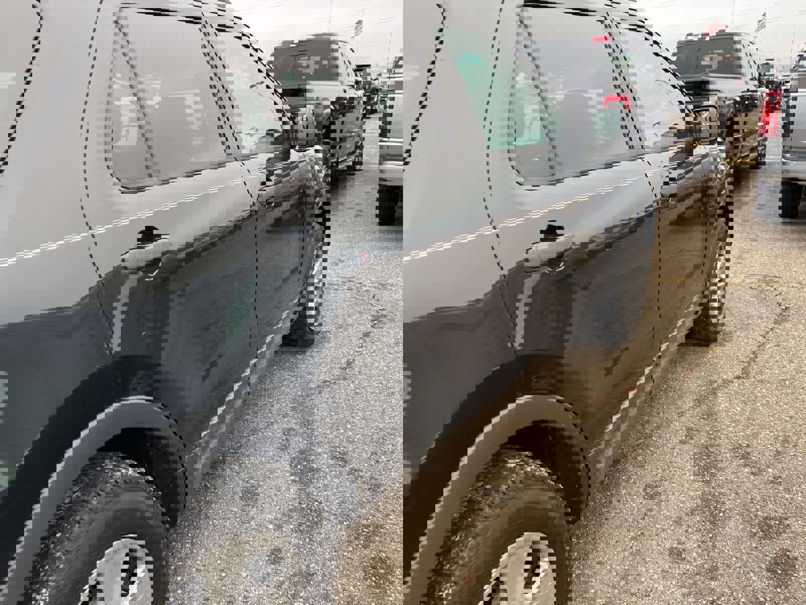 Used 2013 Ford Explorer 4WD w/ Class III Trailer Tow Pkg image 17