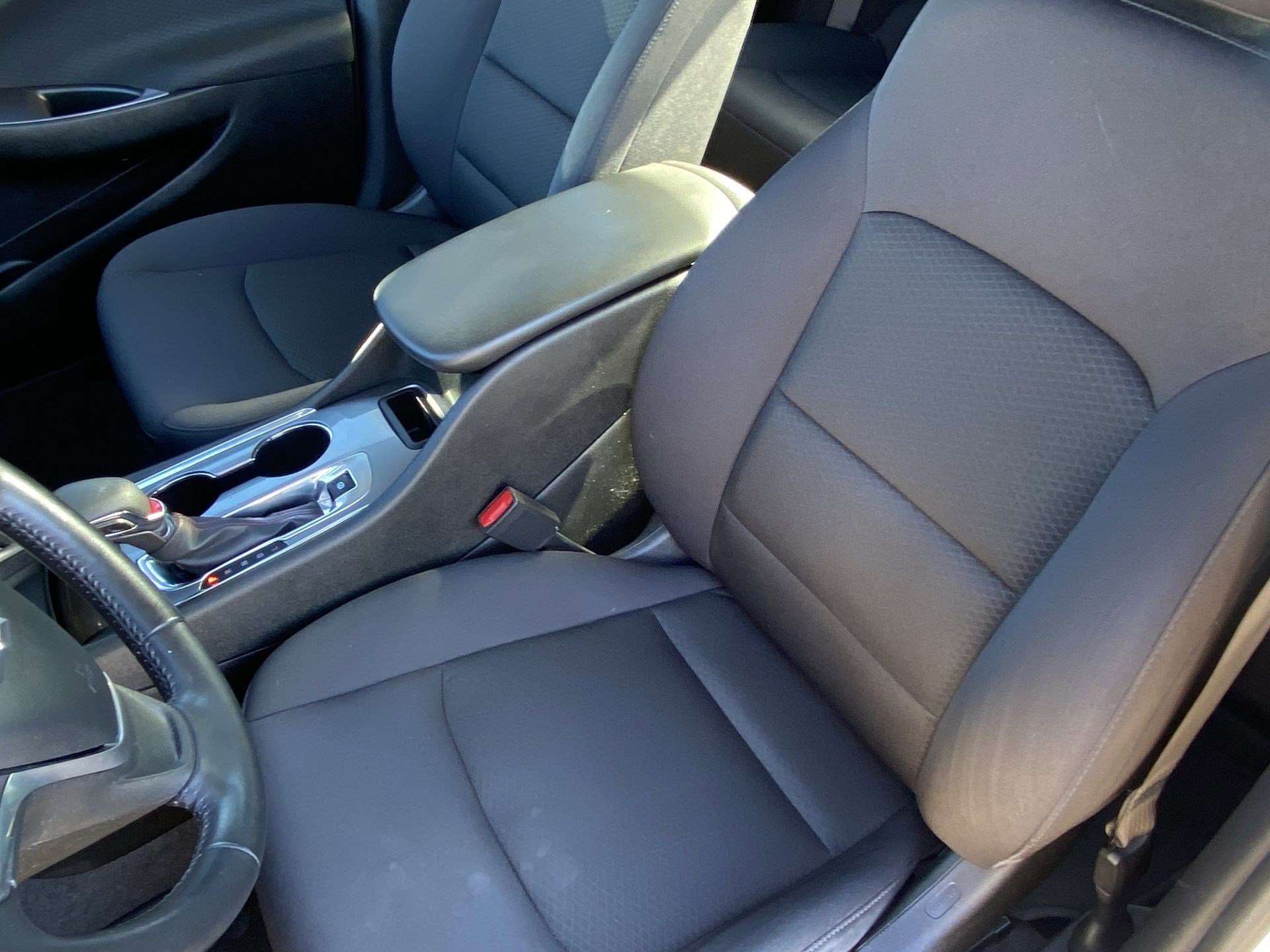 Used 2022 Chevrolet Malibu RS image 22