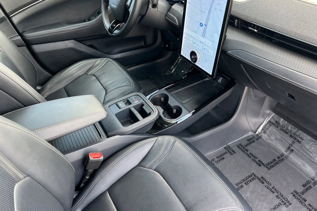 Certified 2025 Ford Mustang Mach-E Premium image 17