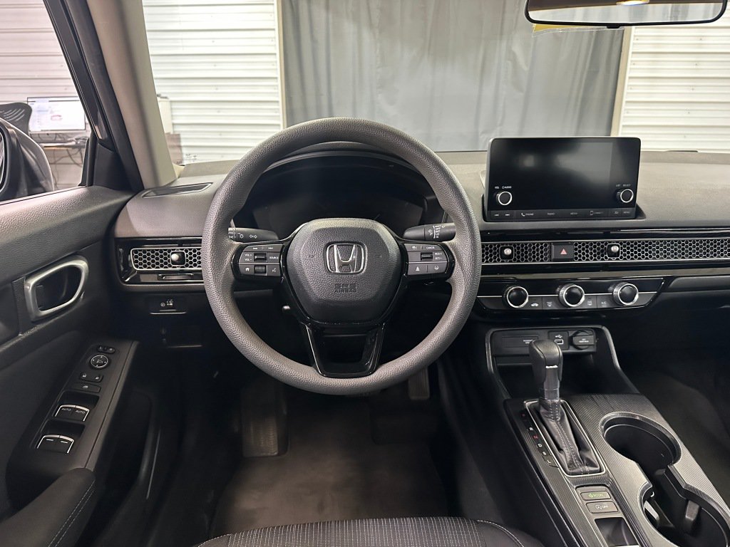 Used 2023 Honda Civic LX image 2