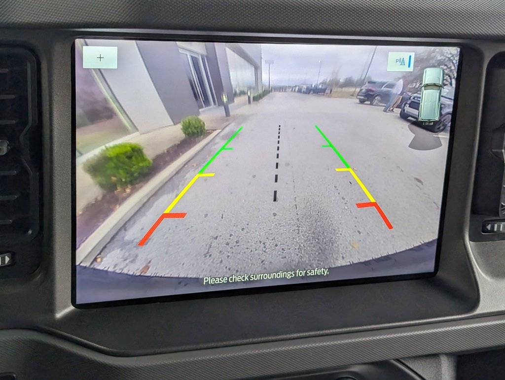 Used 2024 Ford Bronco Everglades image 15