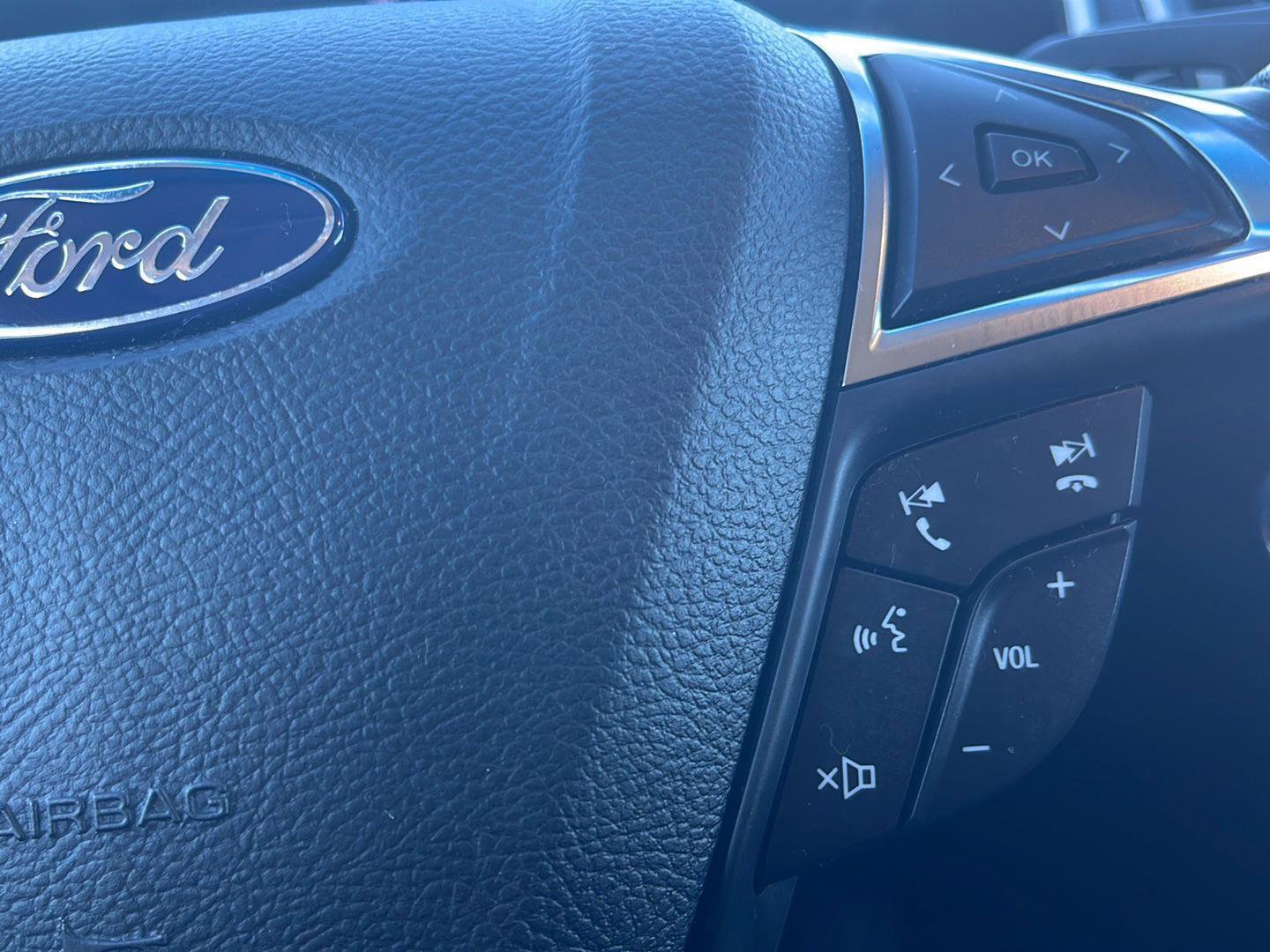 Used 2018 Ford Edge SEL w/ Equipment Group 201A image 25
