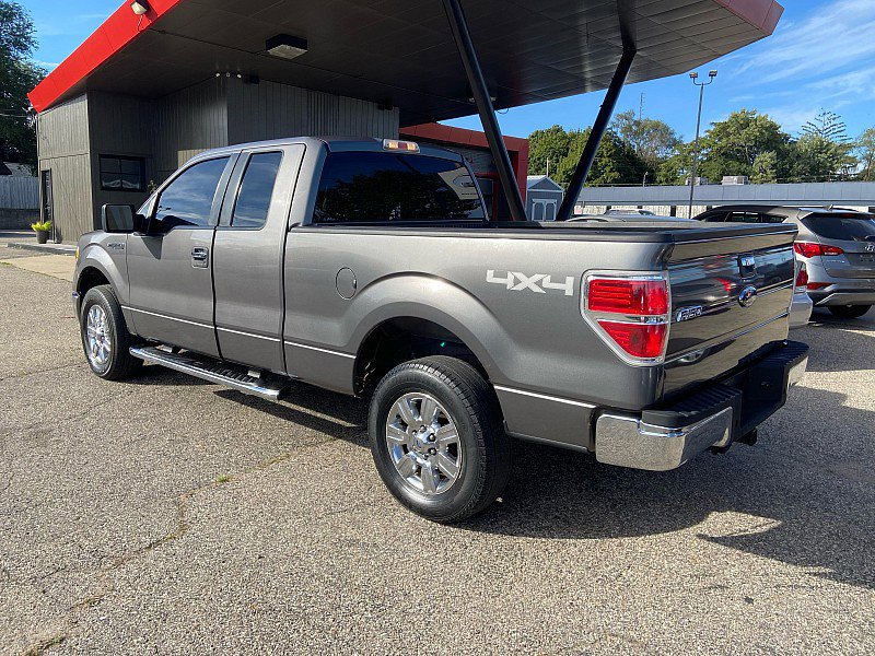 Used 2010 Ford F150 XLT image 2