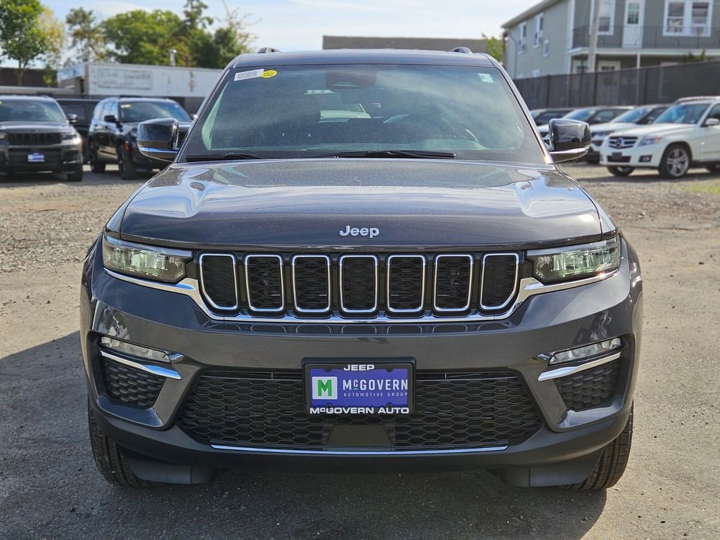 New 2025 Jeep Grand Cherokee Limited image 8