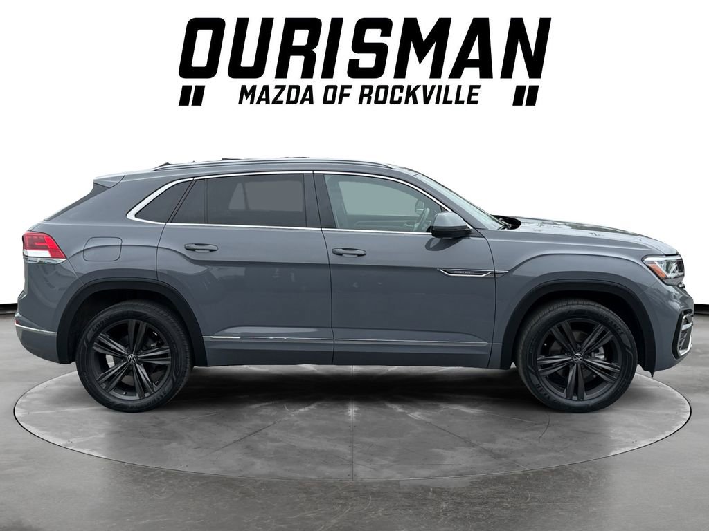Used 2022 Volkswagen Atlas Cross Sport SEL R-Line AWD/4WD image 7