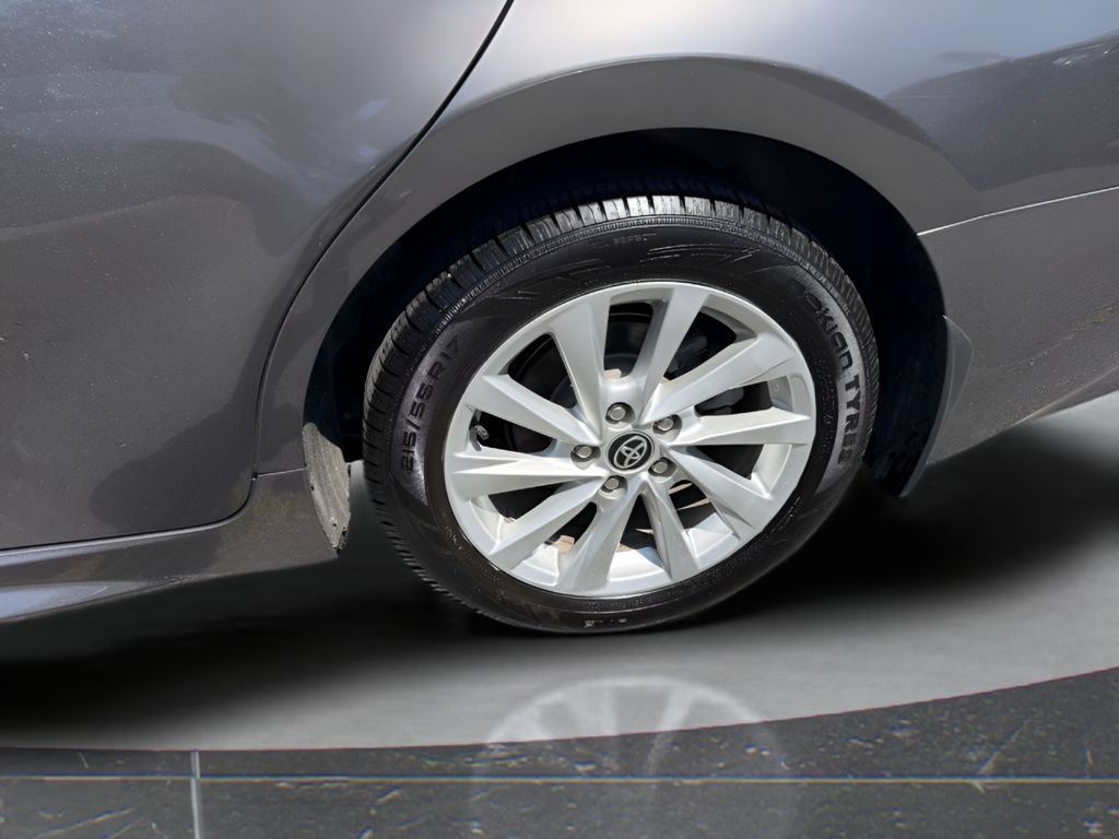 Used 2024 Toyota Camry SE FWD image 12