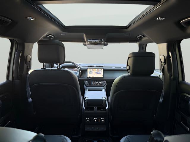 Certified 2025 Land Rover Defender 130 X-Dynamic SE AWD/4WD image 33