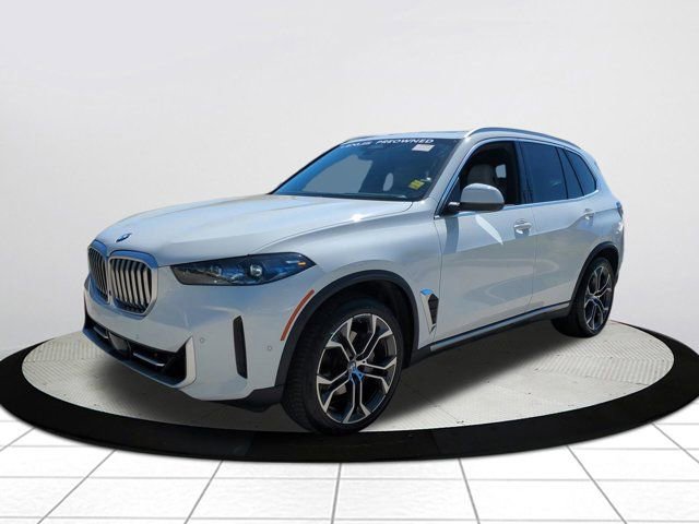Used 2024 BMW X5 sDrive40i w/ Premium Package image 7