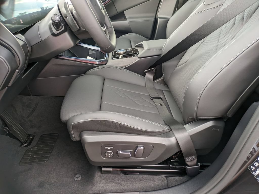 New 2025 BMW X3 xDrive30 AWD/4WD image 12