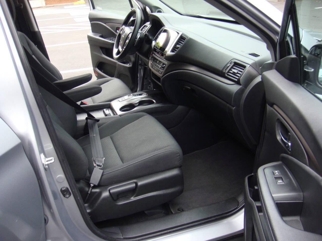 Used 2020 Honda Ridgeline Sport image 15