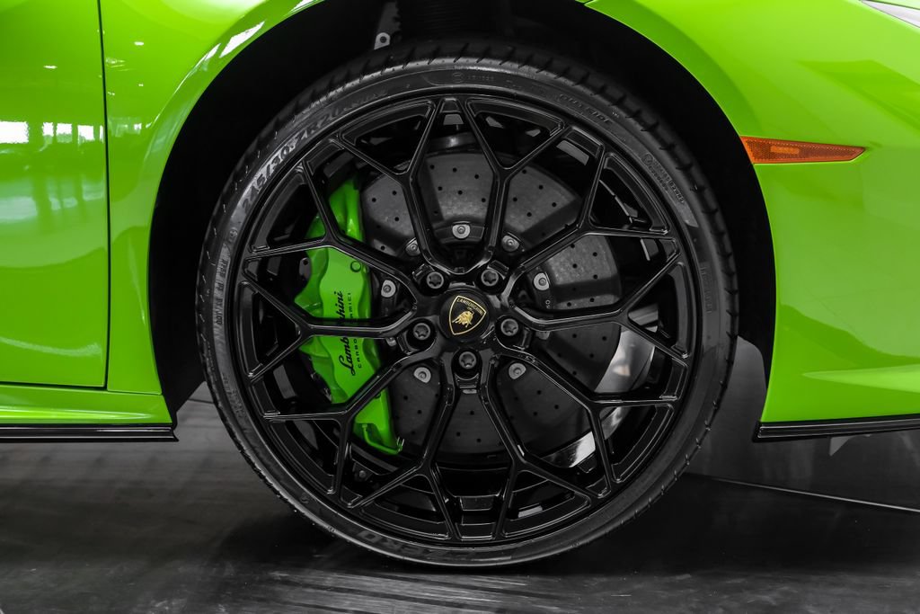 Used 2024 Lamborghini Huracan EVO AWD/4WD image 50