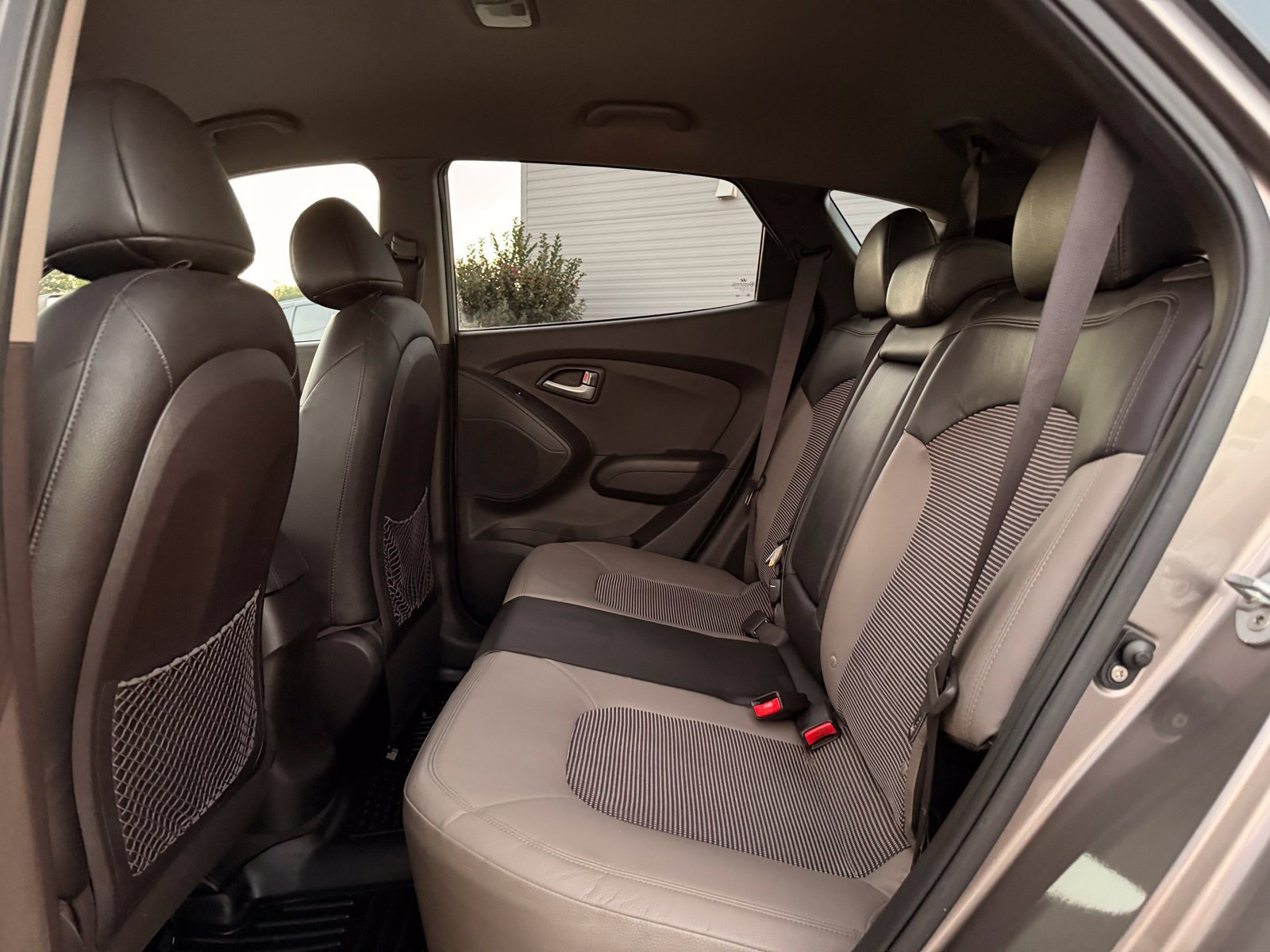 Used 2011 Hyundai Tucson GLS FWD image 18