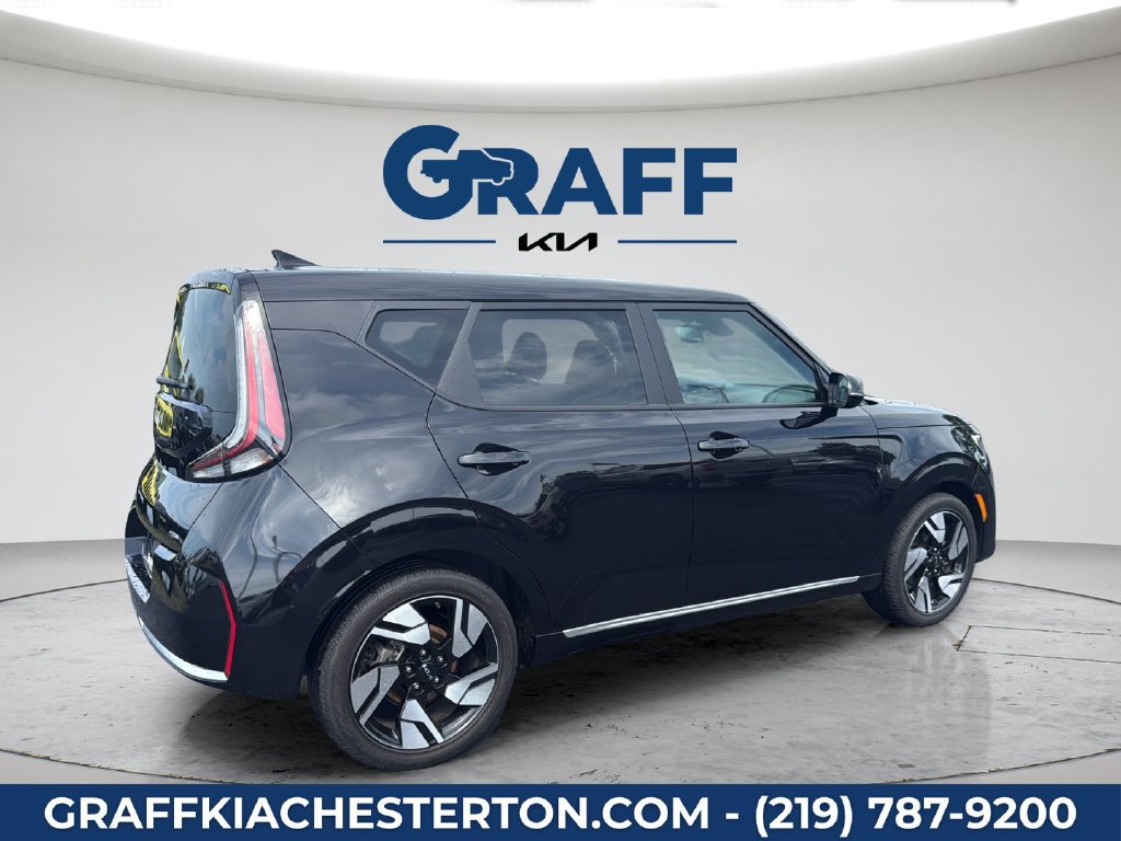 Used 2024 Kia Soul GT-Line w/ Option Group 020 FWD image 11
