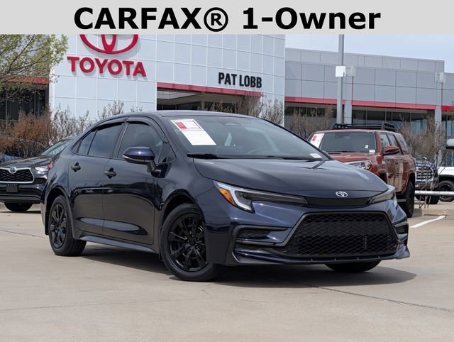Used 2025 Toyota Corolla XSE image 2