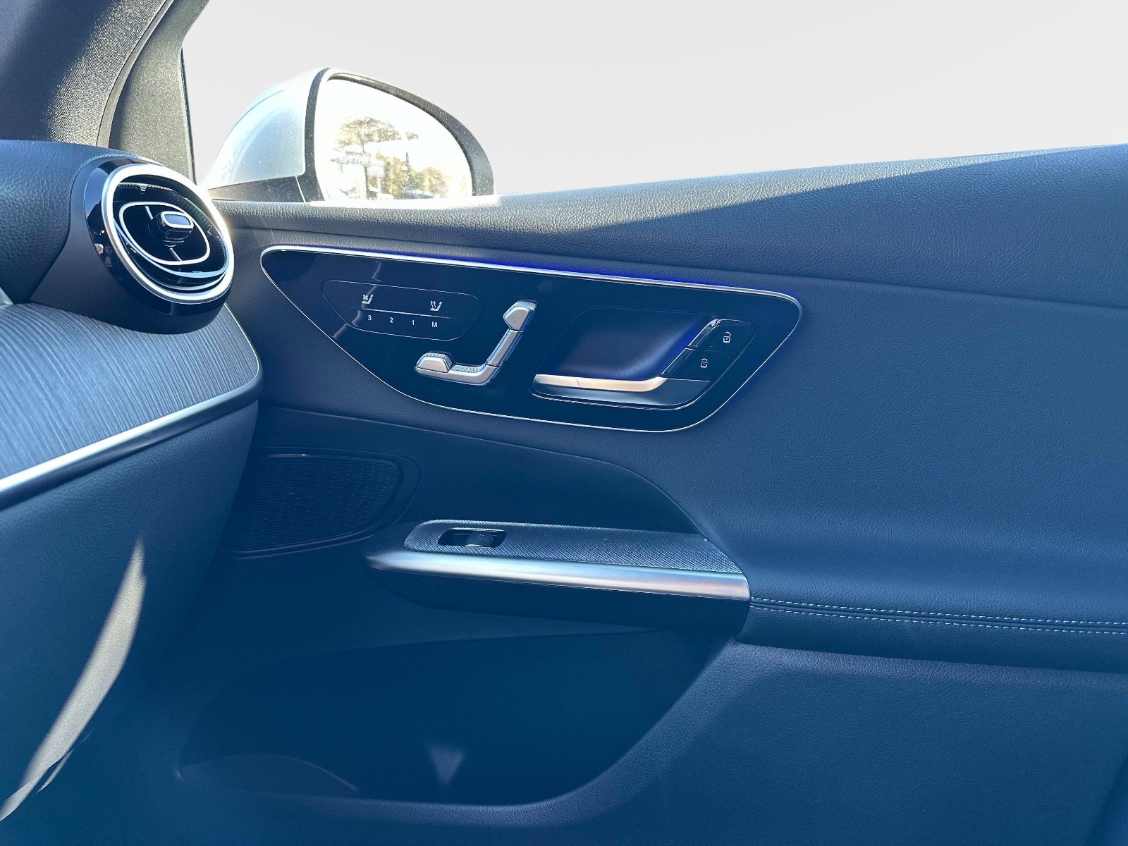 Certified 2026 Mercedes-Benz GLC 300 image 19