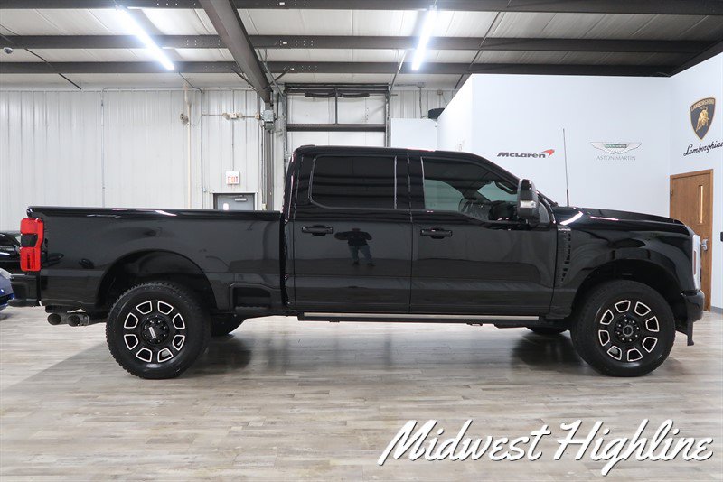 Used 2025 Ford F350 Platinum w/ FX4 Off-Road Package AWD/4WD image 8
