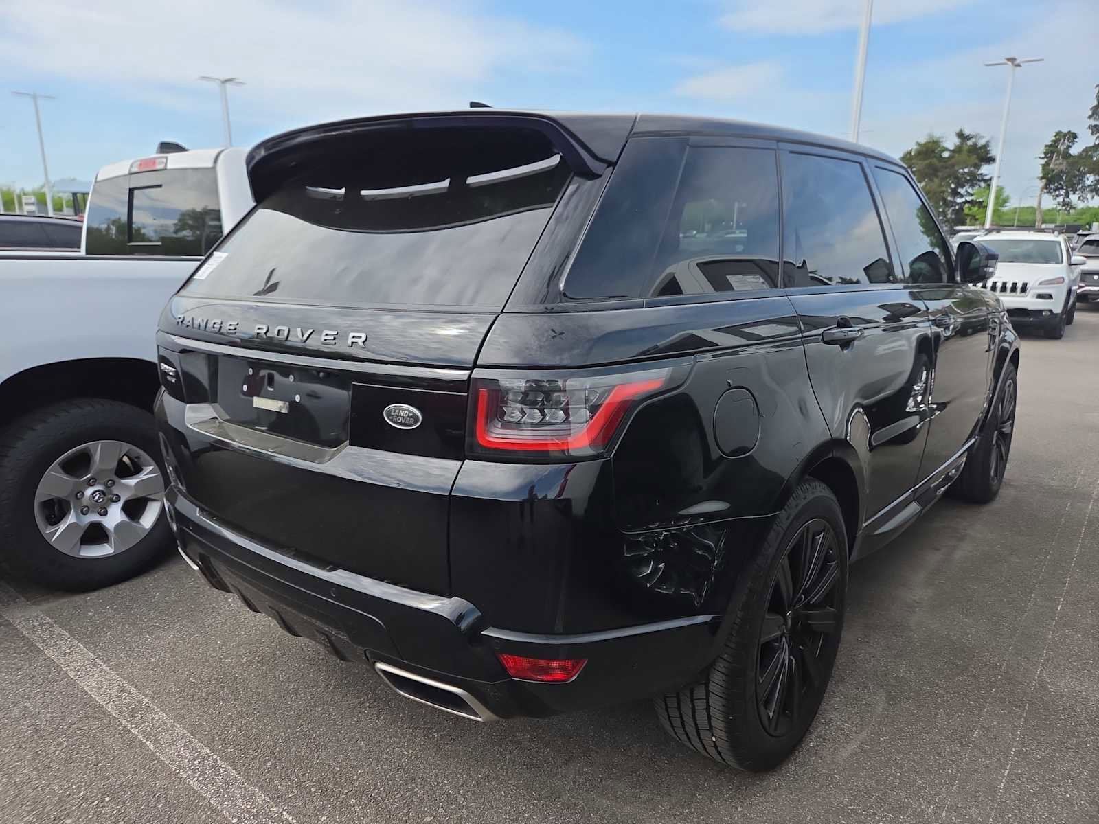 Used 2020 Land Rover Range Rover Sport HSE Dynamic image 4