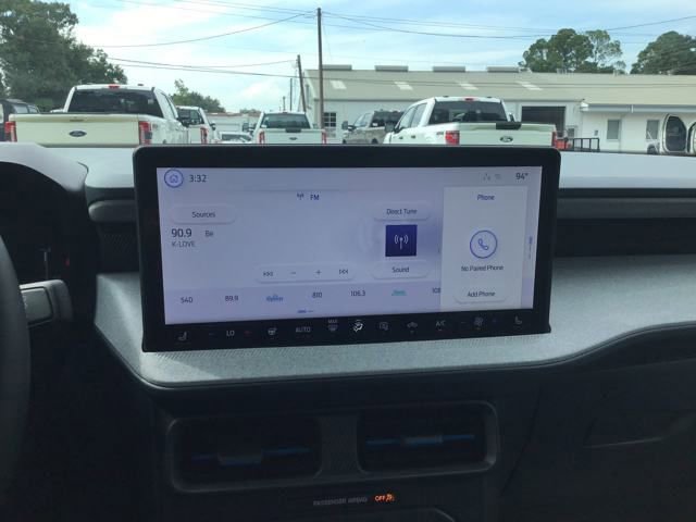 New 2025 Ford Maverick XLT w/ XLT Luxury Package image 18