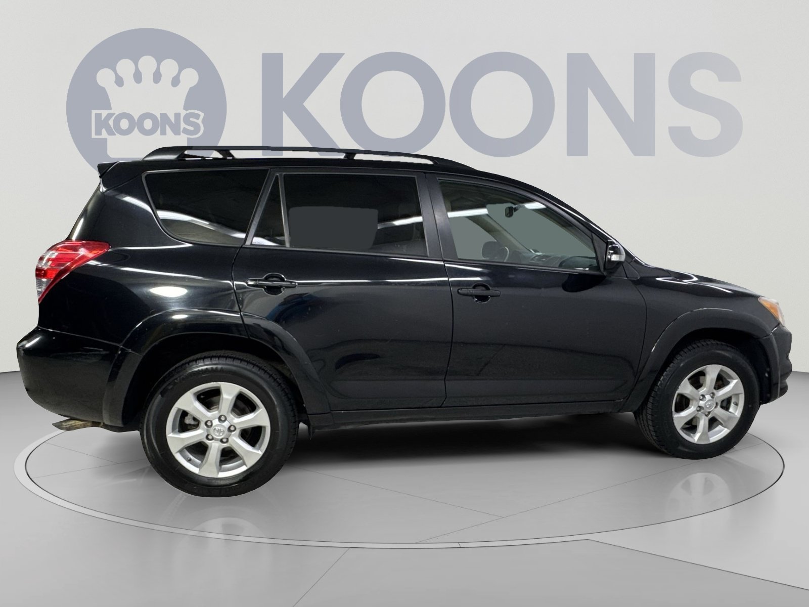 Used 2010 Toyota RAV4 Limited AWD/4WD image 21