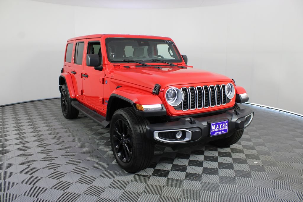 Used 2025 Jeep Wrangler Unlimited Sahara AWD/4WD image 24