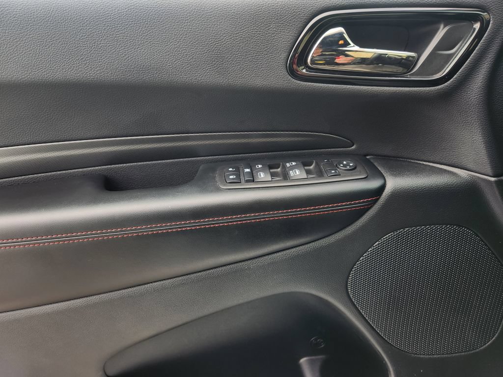 Used 2025 Dodge Durango GT RWD image 16