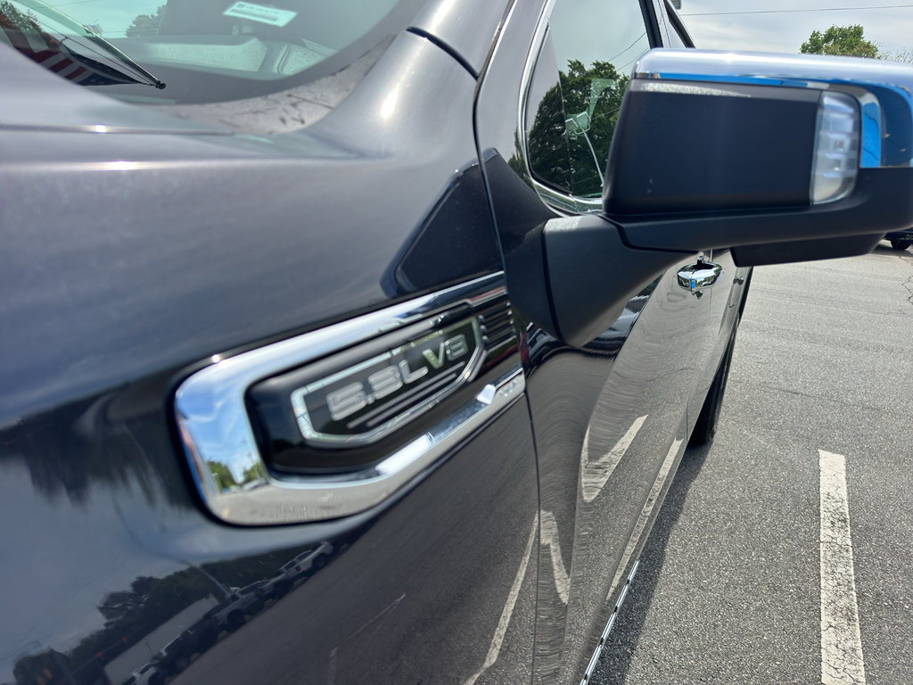 Used 2025 GMC Sierra 1500 SLT image 11