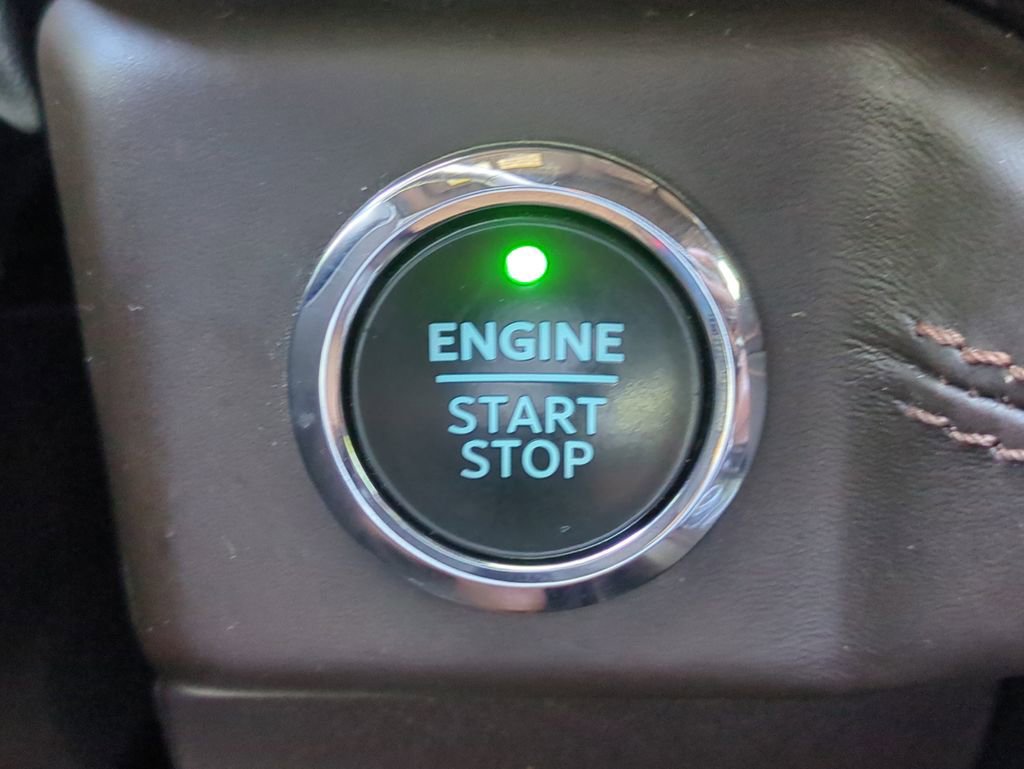 Used 2022 Ford Expedition King Ranch AWD/4WD image 32