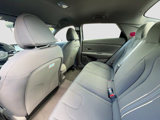 Certified 2026 Hyundai Elantra Sport FWD image 24