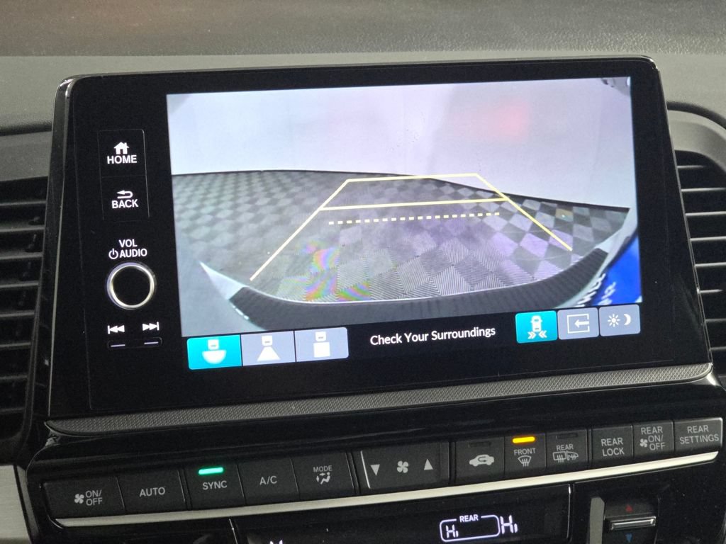 New 2026 Honda Odyssey Touring image 4