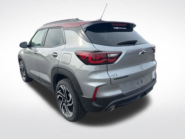 Used 2024 Chevrolet TrailBlazer RS FWD image 3
