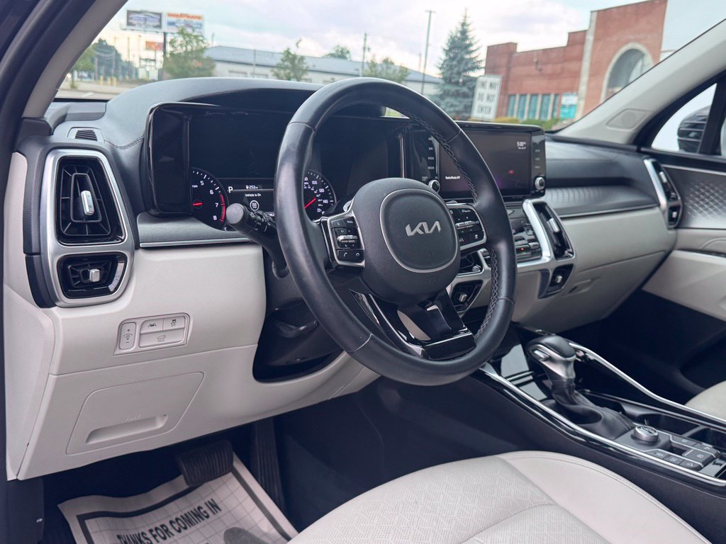 Used 2022 Kia Sorento SX FWD image 13