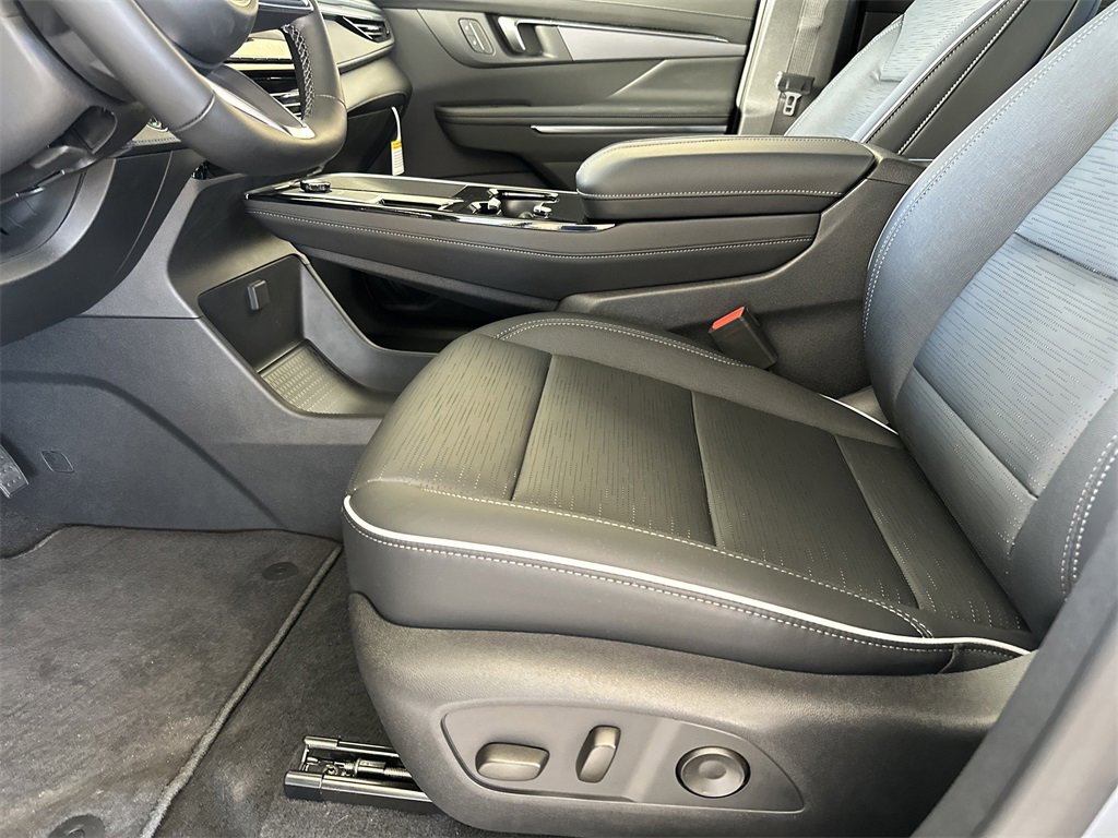 New 2025 Buick Enclave Sport Touring w/ Power Package image 15