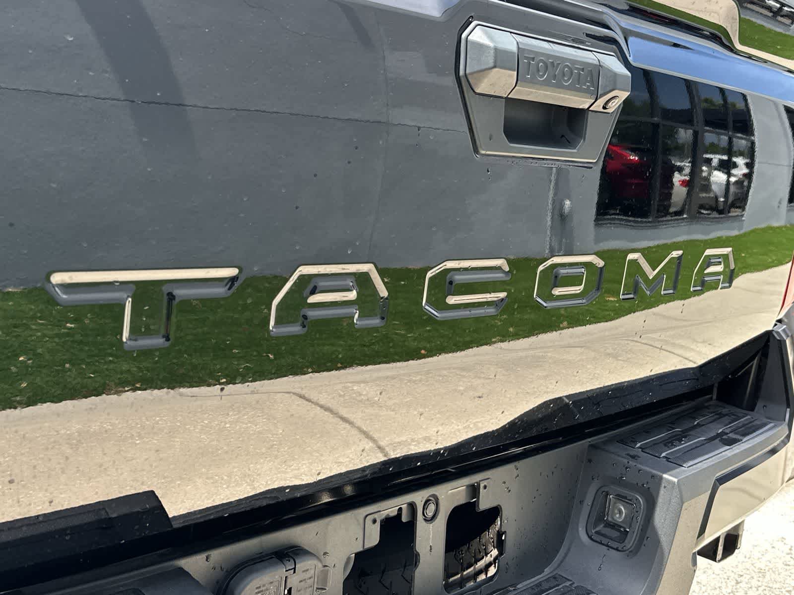 Used 2024 Toyota Tacoma SR5 RWD image 10