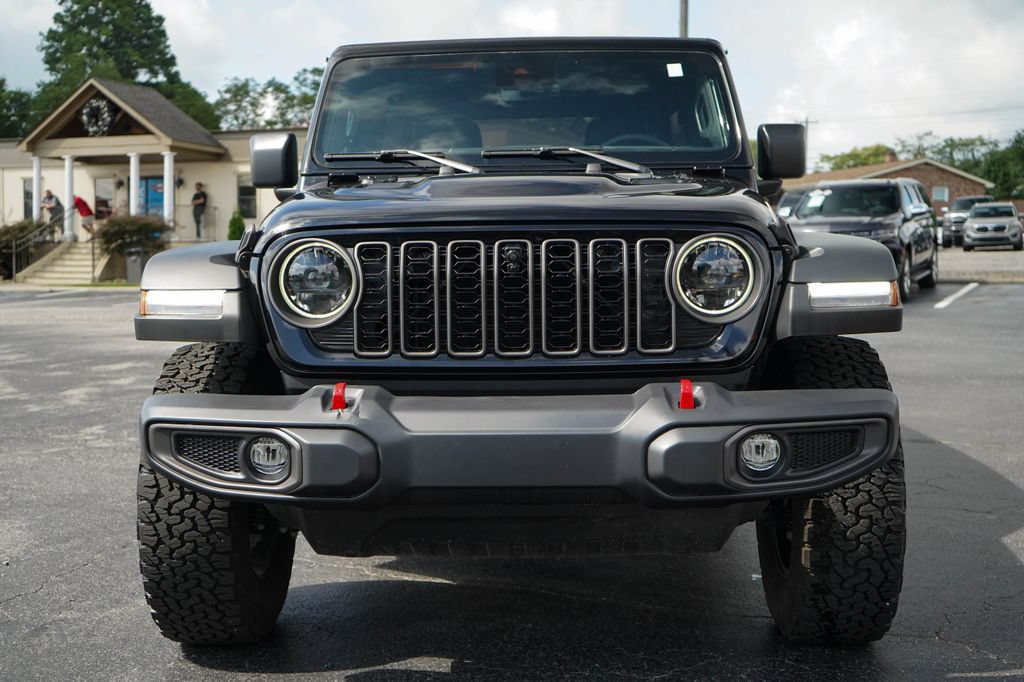 Used 2024 Jeep Wrangler Unlimited Rubicon w/ Technology Group AWD/4WD image 16