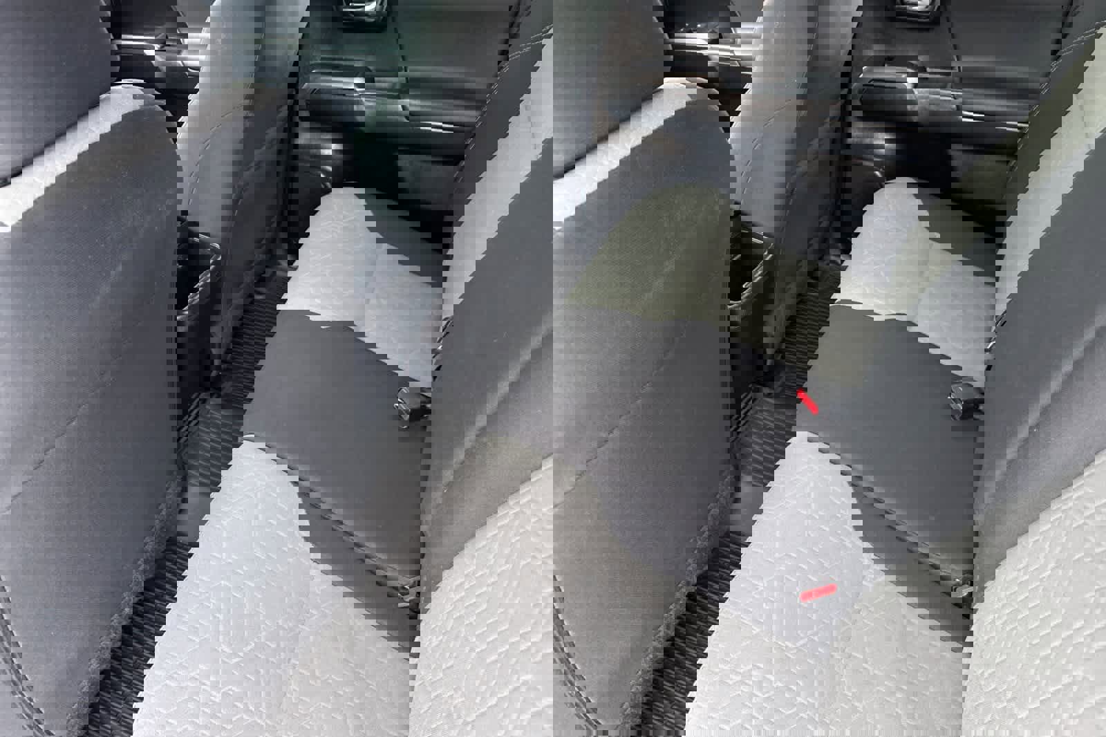 Used 2021 Toyota Tacoma TRD Off-Road image 4