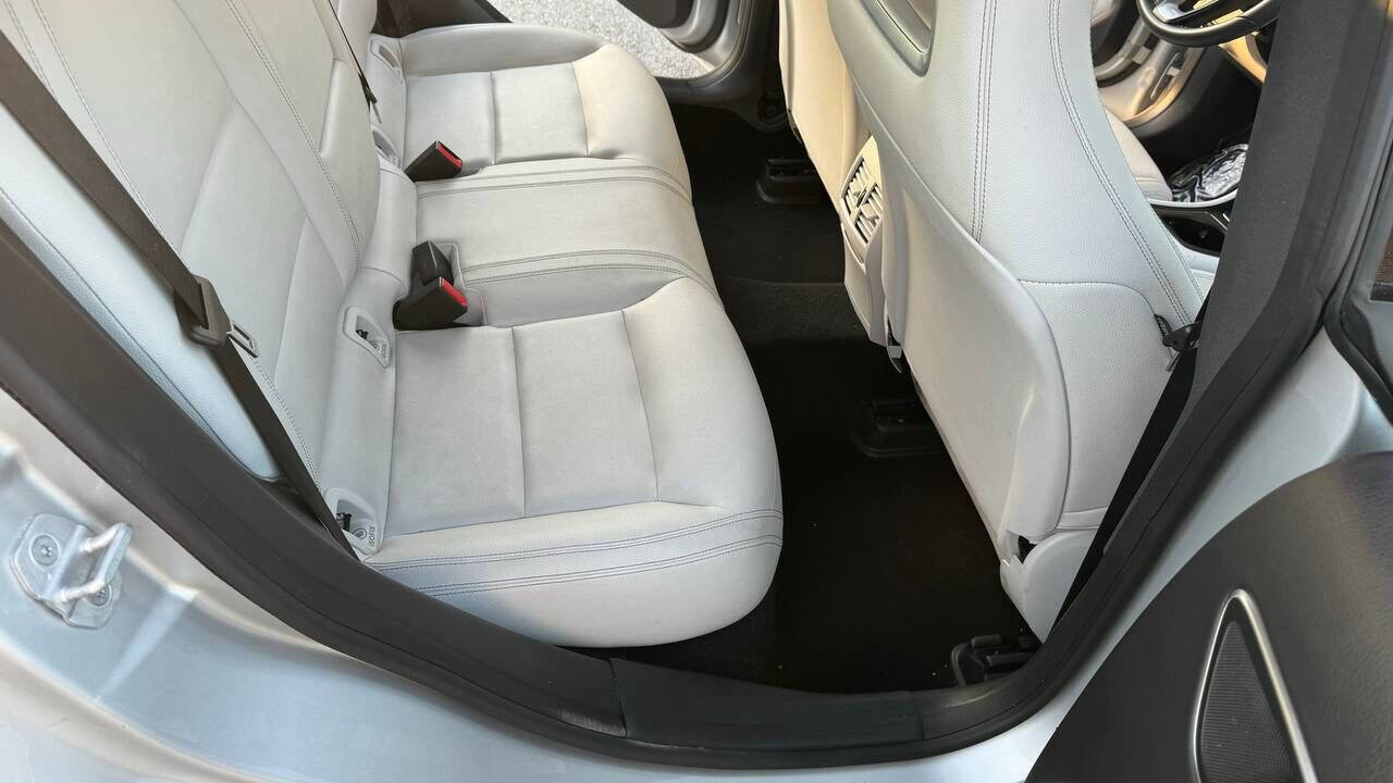 Used 2018 Mercedes-Benz CLA 250 image 18