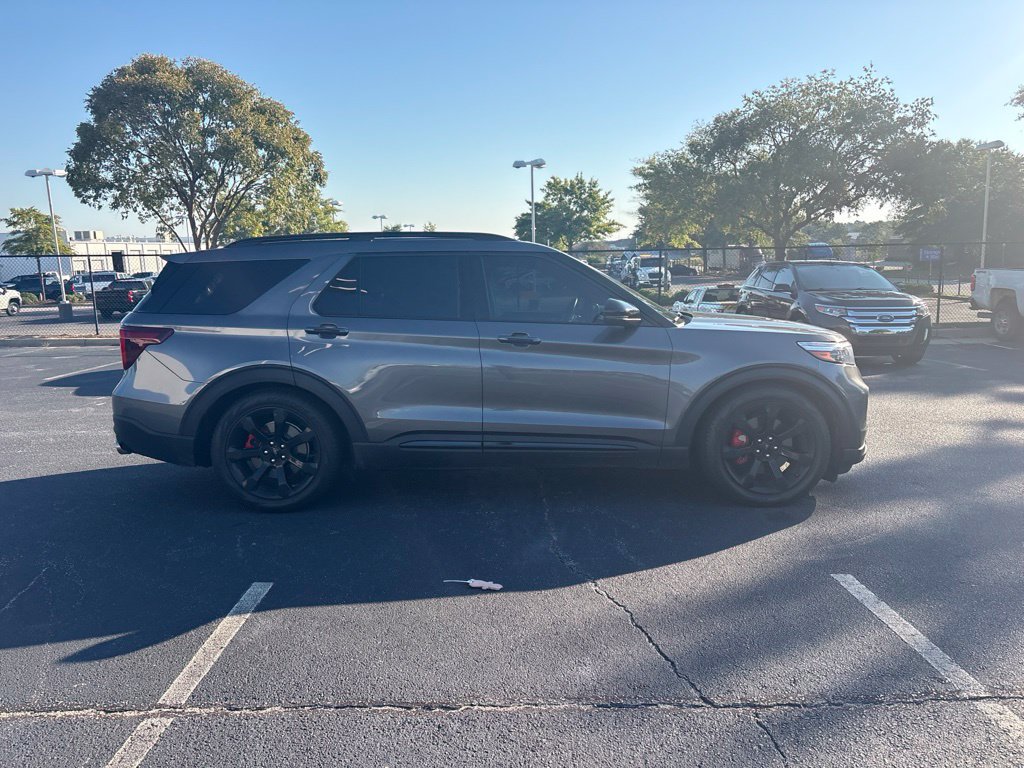 Used 2023 Ford Explorer ST w/ Equipment Group 401A AWD/4WD image 2