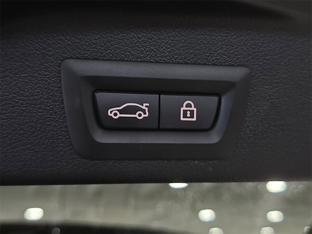 Used 2022 BMW X5 sDrive40i w/ Premium Package image 27