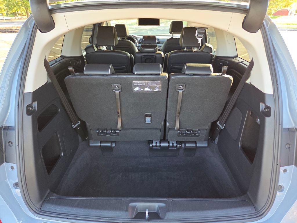 Used 2025 Honda Odyssey Elite image 32