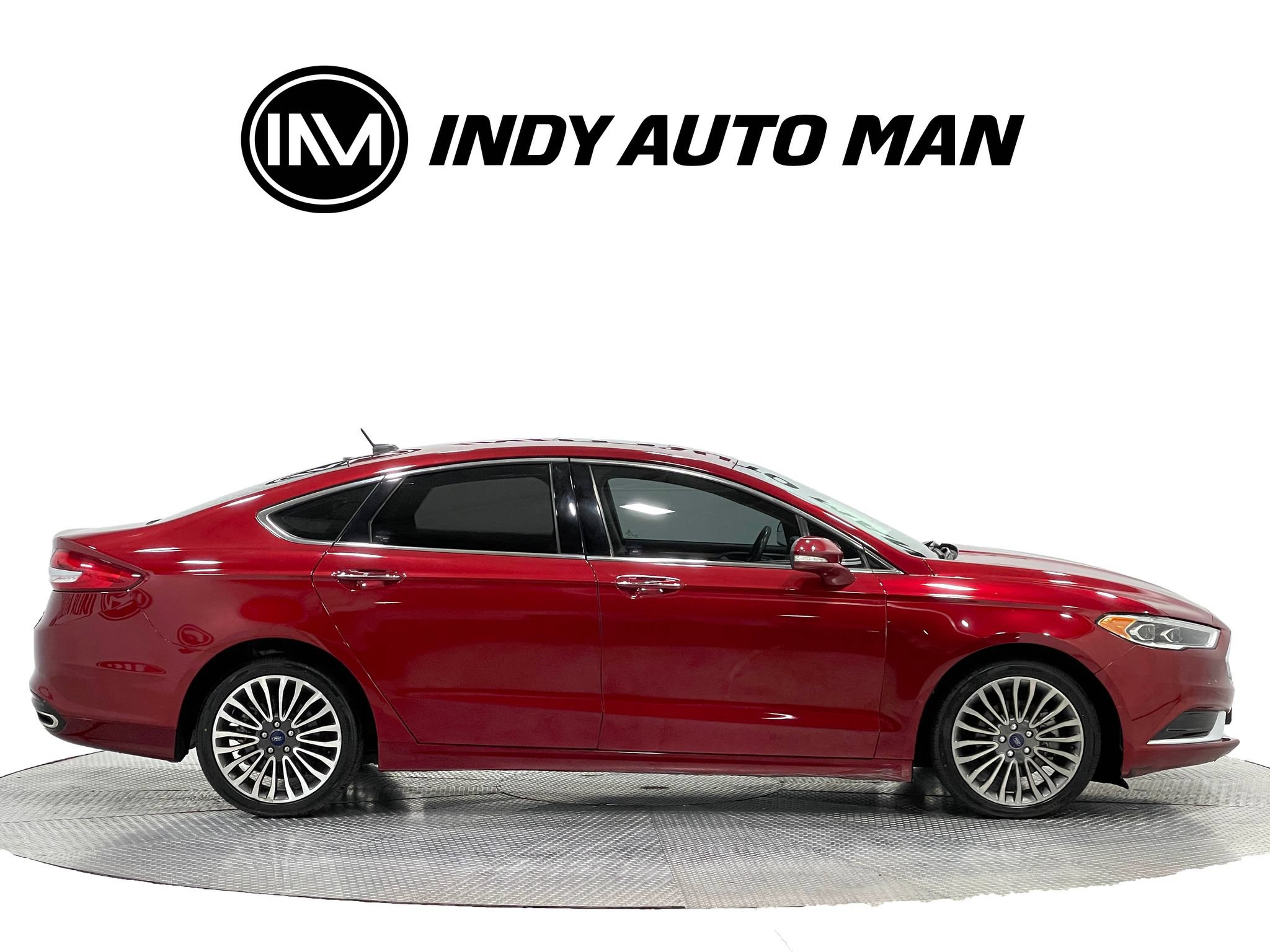 Used 2018 Ford Fusion SE w/ Fusion SE Technology Package FWD image 3