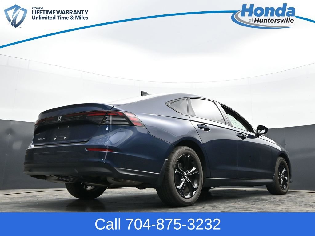 Certified 2025 Honda Accord SE image 29