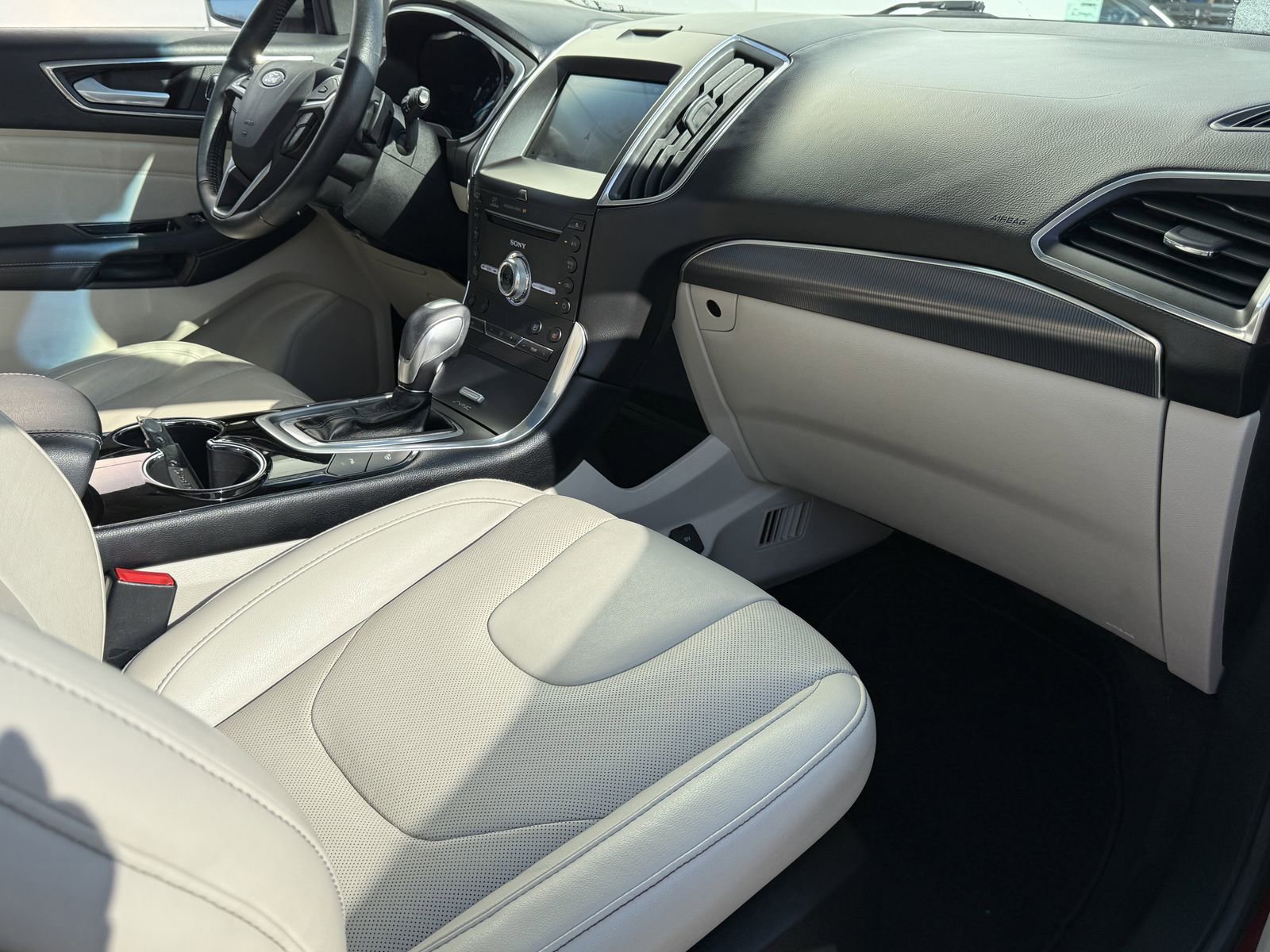 Used 2017 Ford Edge Titanium w/ Equipment Group 302A image 10