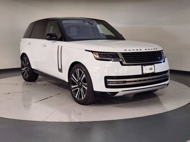 New 2023 Land Rover Range Rover SE image 7